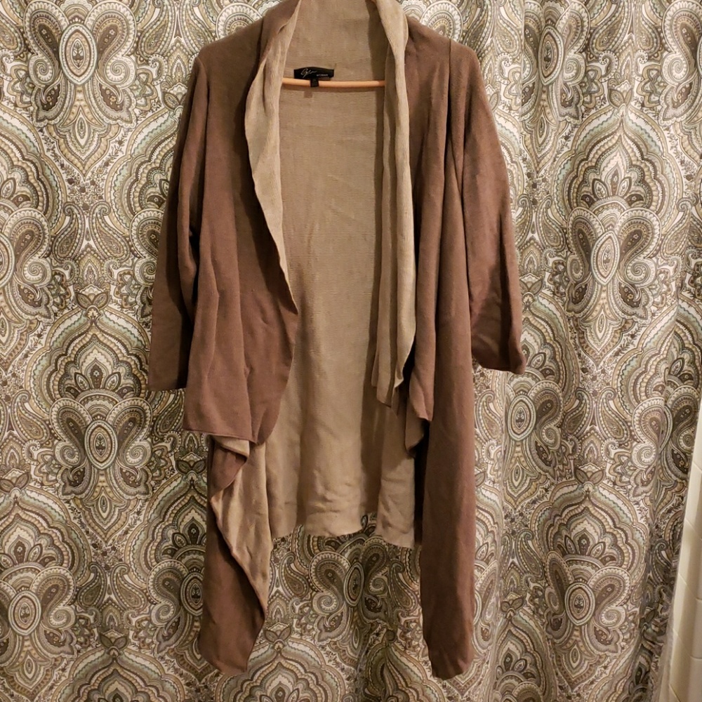 B2G1 3/4 sleeve taupe cardigan